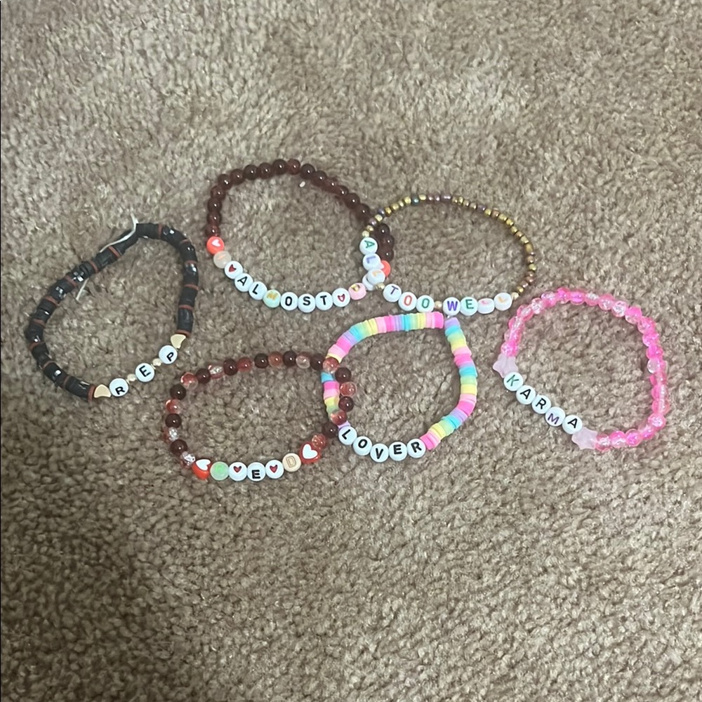 🌸3/$15🌸 Taylor Swift Friendship Bracelets